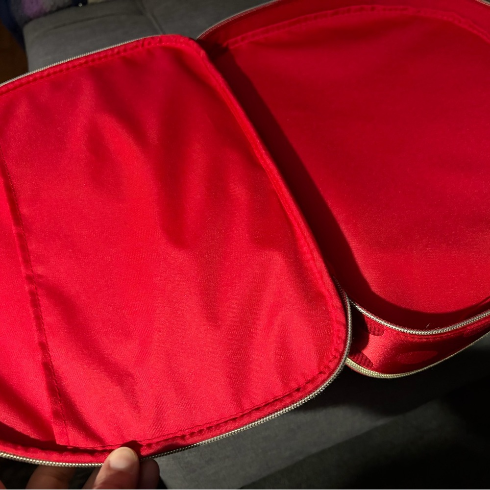 Estee Lauder Red Polka Dot‎ Cosmetic Case - Picture 10 of 16